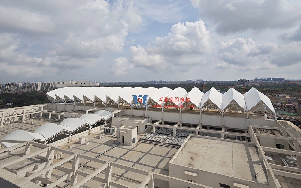 海南医学院第一附属医院江东新院区PTFE膜结构