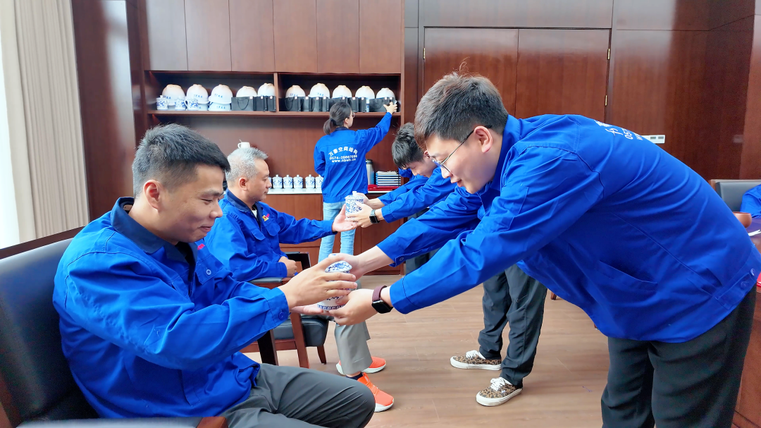 浙江萬豪空间结构集团有限公司隆重举行“匠心传承·共筑未来”师徒大会! 浙江萬豪空间结构集团有限公司隆重举行“匠心传承·共筑未来”师徒大会!