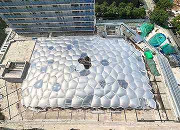 安吉昌硕小区中庭广场ETFE气枕天幕即将完工！