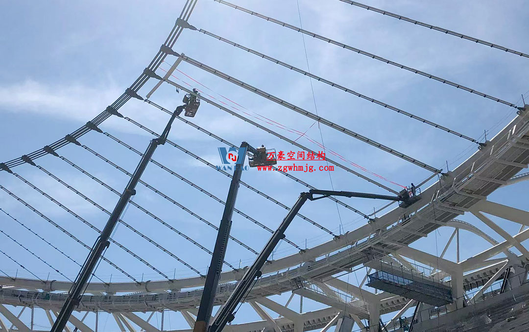 无锡奥体中心体育场ETFE膜首吊成功,太湖畔将闪耀“生态之光” 无锡奥体中心体育场ETFE膜首吊成功,太湖畔将闪耀“生态之光”