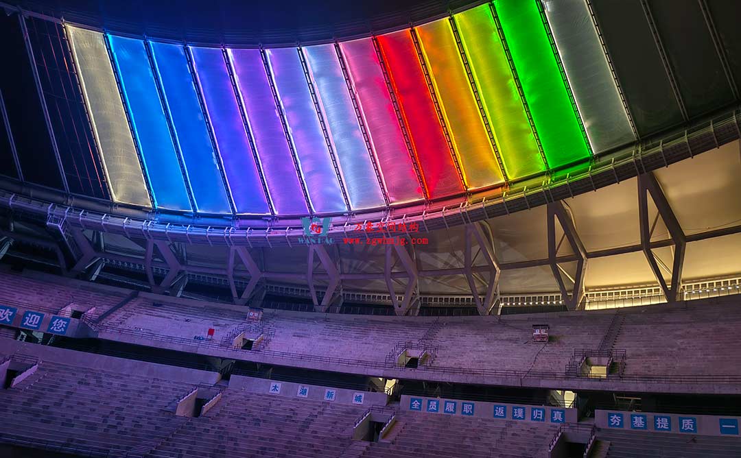 太湖之畔,华灯初上|无锡奥体中心施工加速 太湖之畔,华灯初上|无锡奥体中心施工加速